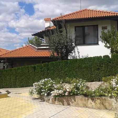 Hotel Monicspaclub Wellness In Bayview Villas Kosharitsa